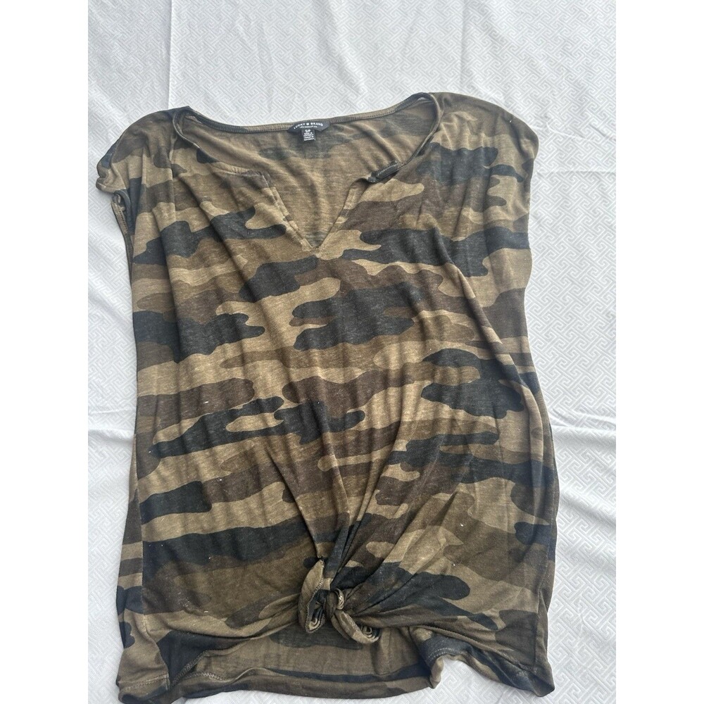 Lucky Brand Women's Camo Print V-Neck T-Shirt Size Small With Front Tie
